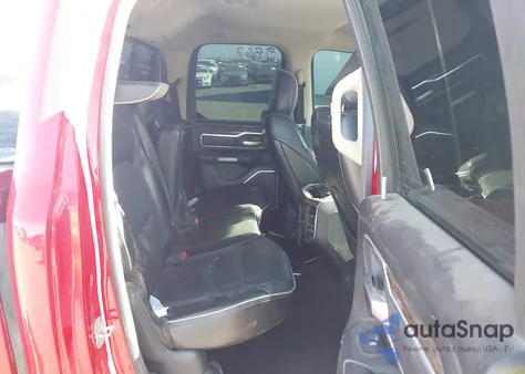 2020 Ram 1500 Laramie 4X4 6'4 Box z USA, uszkodzony, nr VIN 1C6SRFDTXLN253377